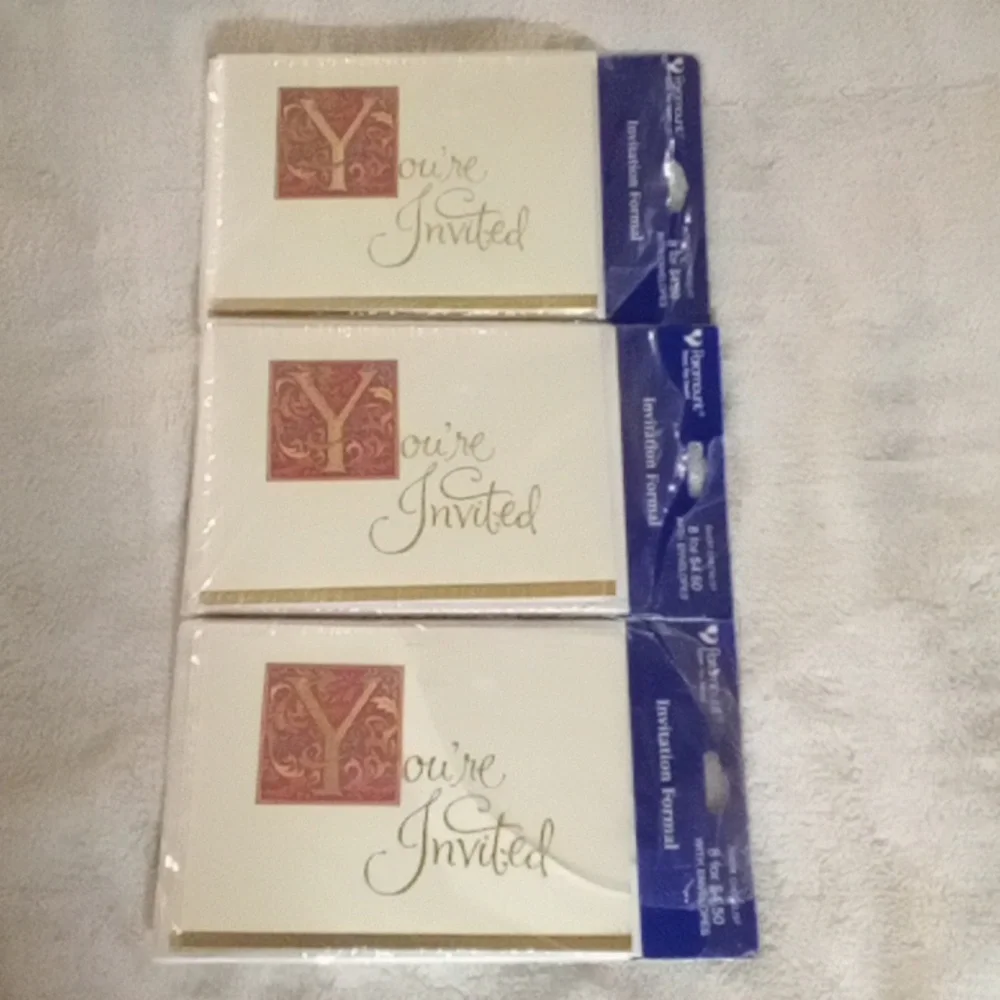 10 DIFFERENT ASSORTED INVITATIONS!  MIX OF THANK YOU BIRTHDAYS & HOLIDAYS + MORE